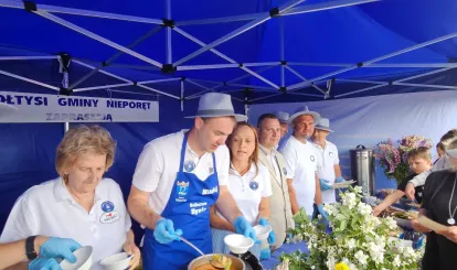 Namiot promocyjny sołtysów  podczas Święta Gminy Nieporęt